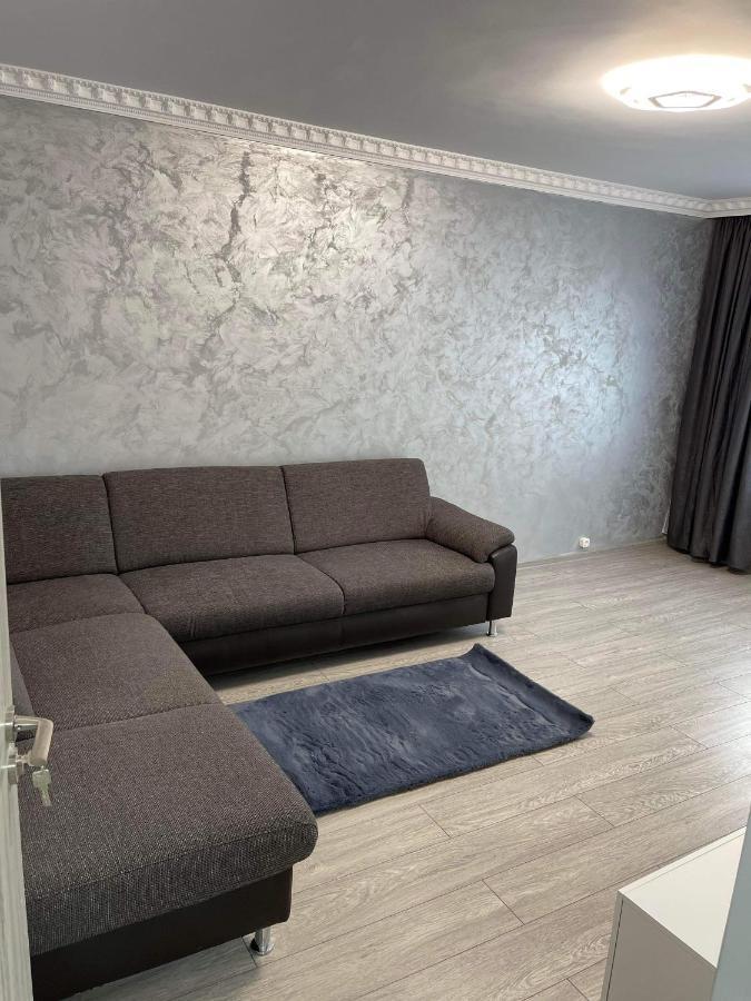 Eric Apartment Buzău Extérieur photo